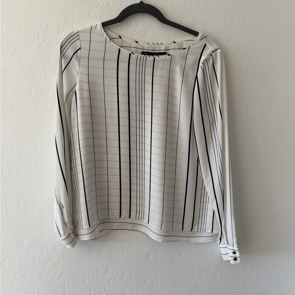 White House Black Market Striped Blouse| Size 6 | Worn few times great condition